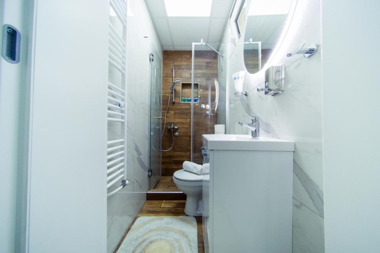 La Lorre Lux Apartment Jagodina Esterno foto